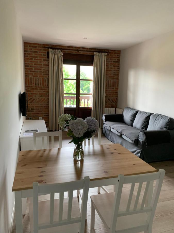 Apartamentos อันดริน ภายนอก รูปภาพ